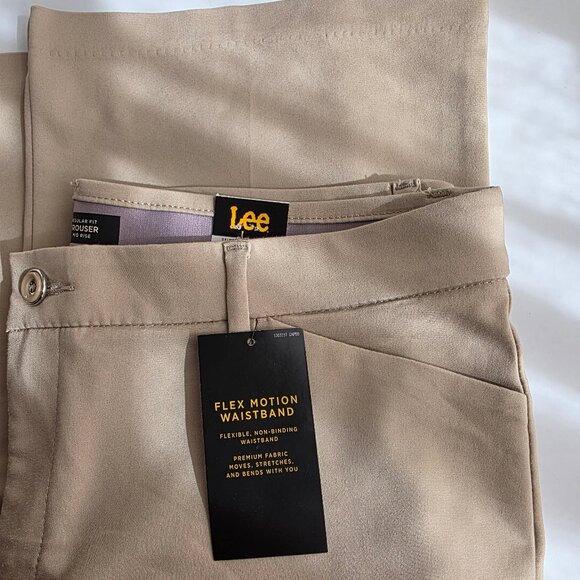 Lee Women's Ultra Lux Comfort Pant Flex Motion Waistband Khaki 14 Short NWT - Picture 2 of 6